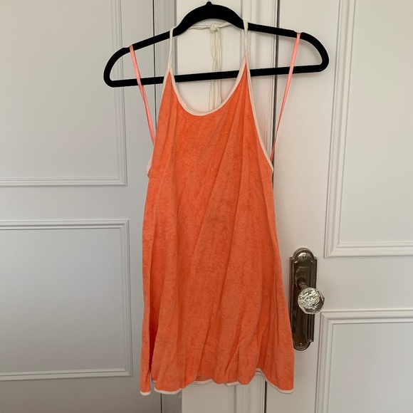 Beach Dress - Picture 1 of 3